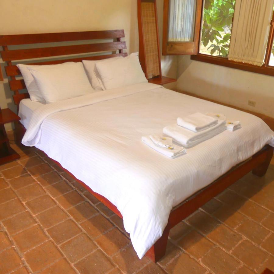 Hotel Casa De Campo Pedasi Pedasi Town Exterior photo